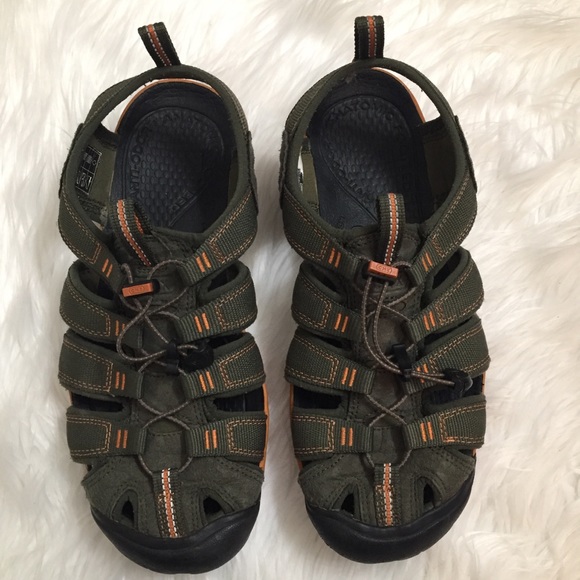 keen hiking sandals